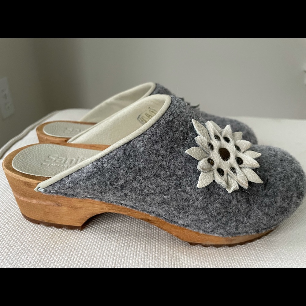 Sanita Gray Felt Wooden Clogs